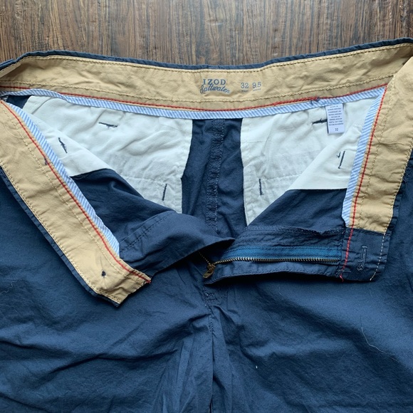 Navy IZOD shorts - Picture 3 of 3